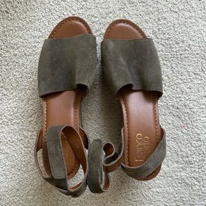 Olive Green Platforms worn 2xs